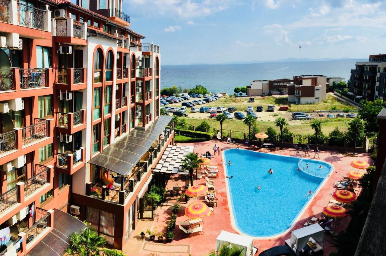 Chateau Del Marina Penthouses Несебр Экстерьер фото